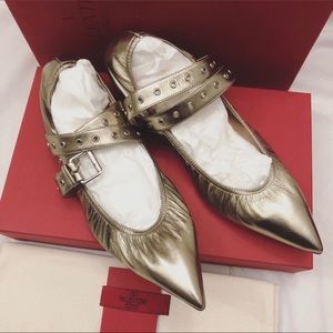 🎀SOLD🎀💯%  BNIB Auth Valentino Ankle Wrap Ballerina Flat